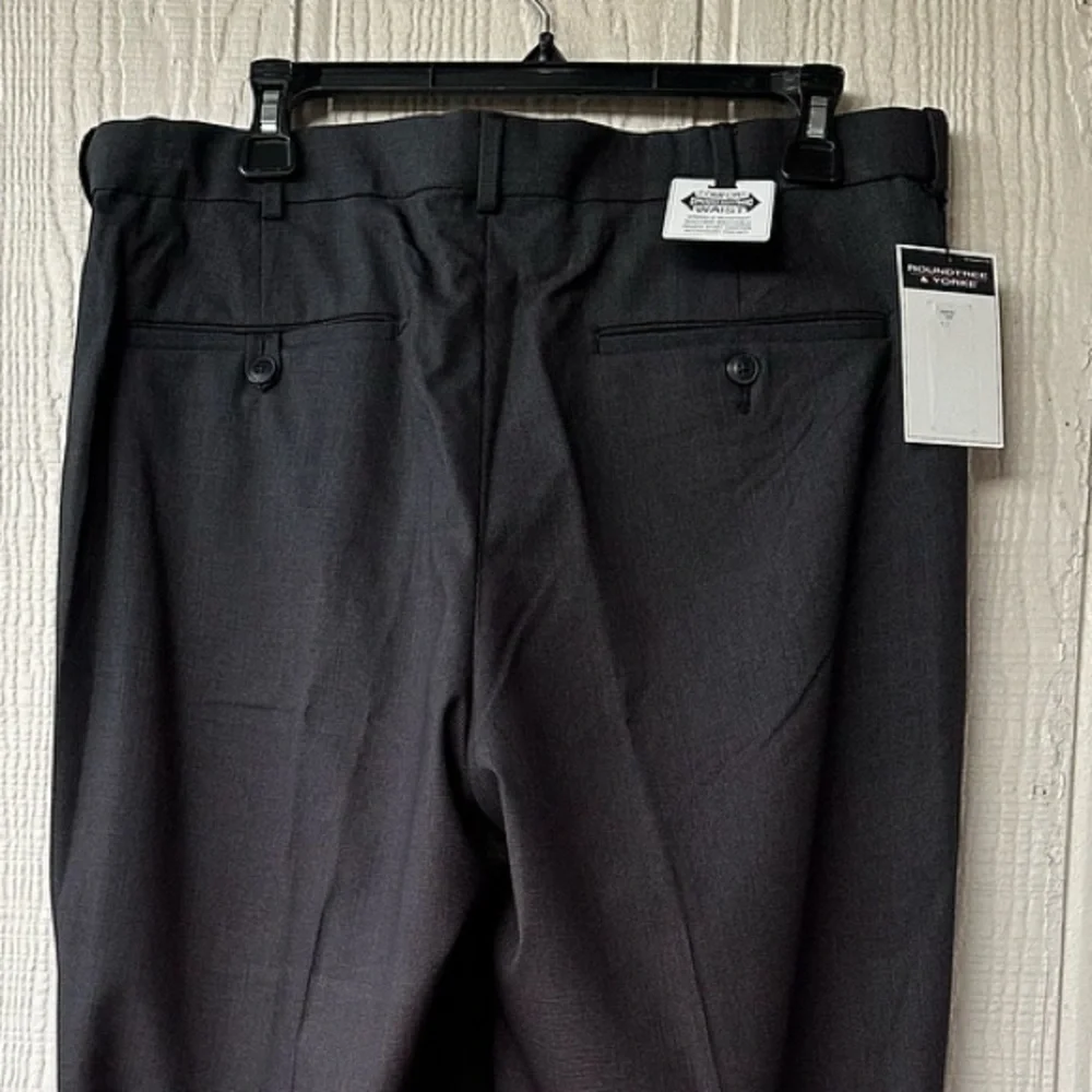 Roundtree & Yorke TravelSmart Dress Pants